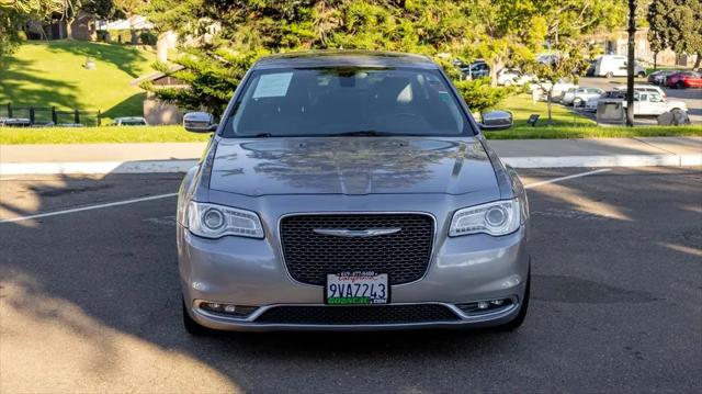 2017 Chrysler 300 AWD