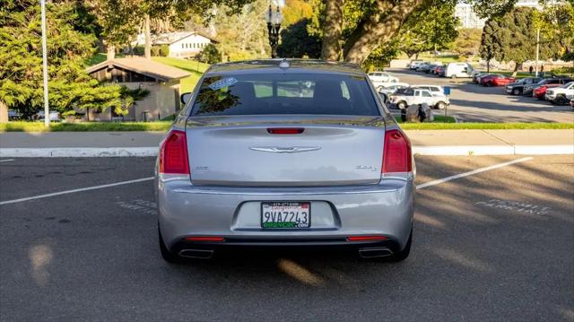 2017 Chrysler 300 AWD