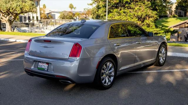 2017 Chrysler 300 AWD
