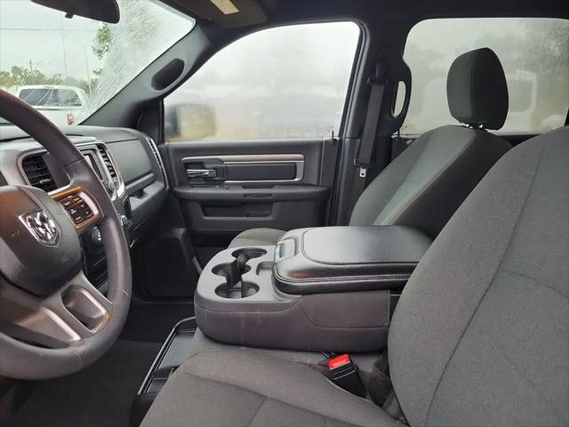 2024 Ram 1500 Classic Warlock Crew Cab 4x2 5'7" Box
