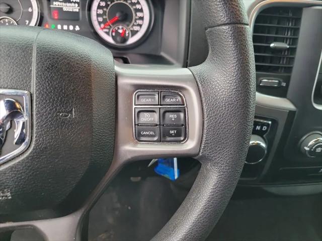 2024 Ram 1500 Classic Warlock Crew Cab 4x2 5'7" Box