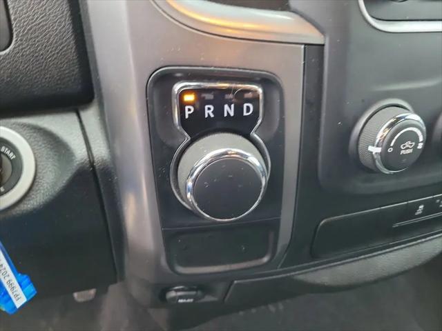 2024 Ram 1500 Classic Warlock Crew Cab 4x2 5'7" Box