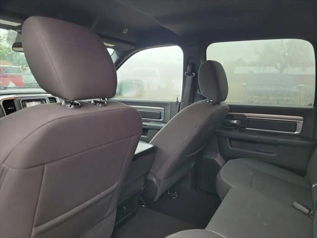 2024 Ram 1500 Classic Warlock Crew Cab 4x2 5'7" Box