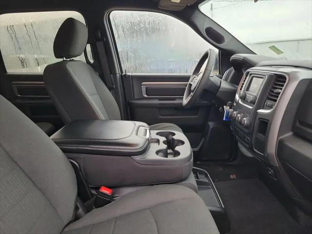 2024 Ram 1500 Classic Warlock Crew Cab 4x2 5'7" Box