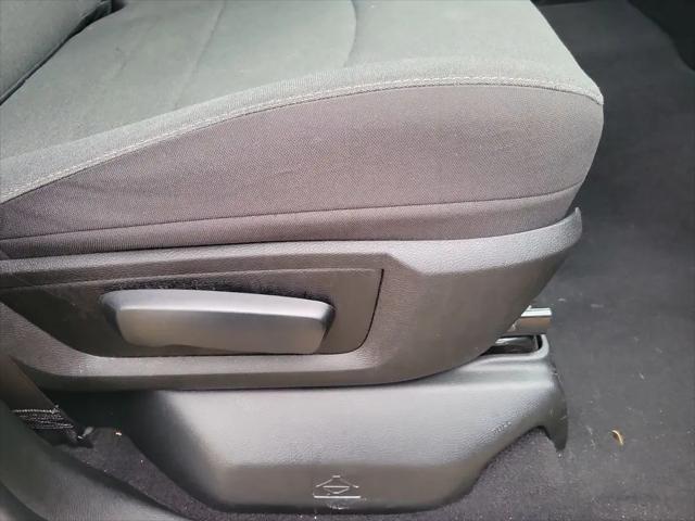 2024 Ram 1500 Classic Warlock Crew Cab 4x2 5'7" Box