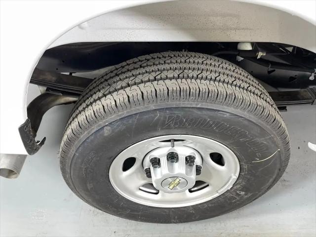 2025 Chevrolet Express Cargo Van RWD 3500 Extended Wheelbase WT