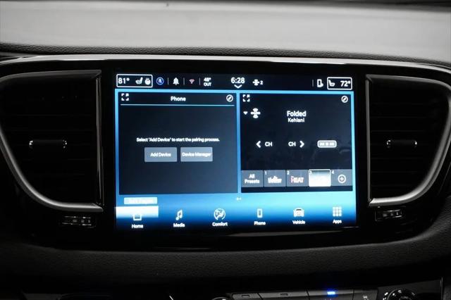 2026 Chrysler Voyager LX