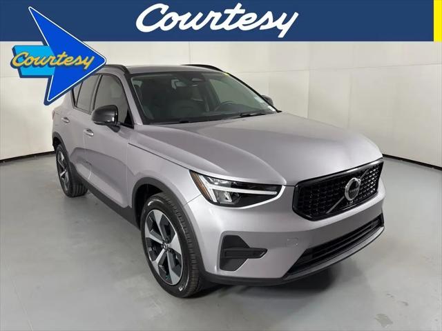 2026 Volvo XC40 Core, B5 AWD Gas (mild hybrid), Dark for sale in Scottsdale, AZ