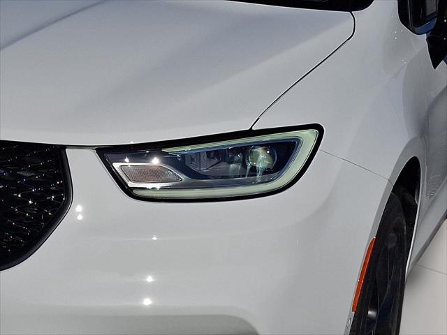 2026 Chrysler Pacifica Limited AWD