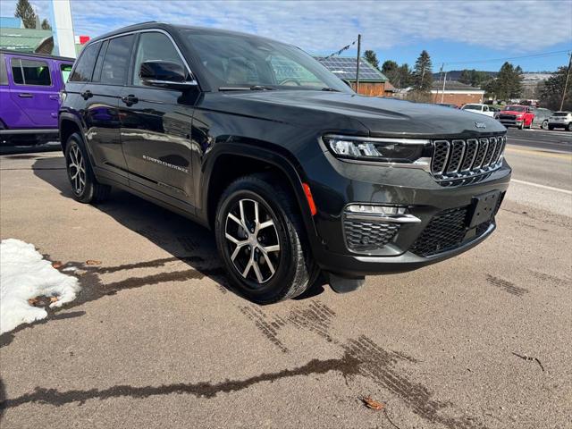 2023 Jeep Grand Cherokee Limited 4x4 2023 Jeep Grand Cherokee Limited 4x4