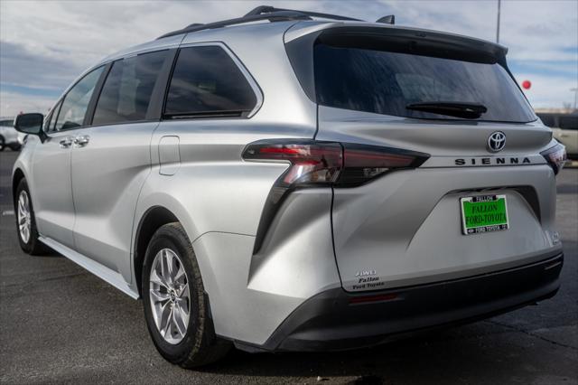 2024 Toyota Sienna XLE