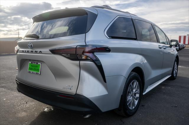 2024 Toyota Sienna XLE