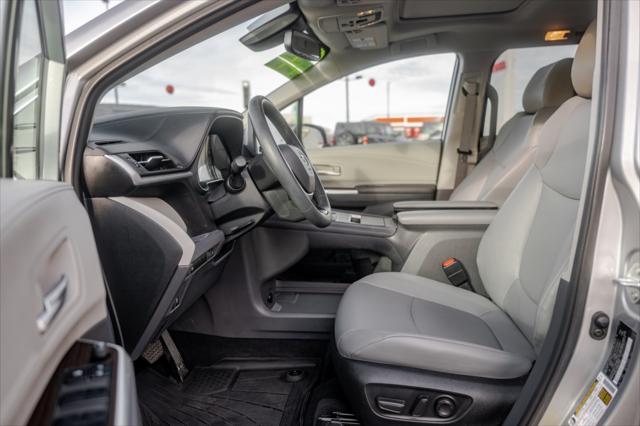 2024 Toyota Sienna XLE