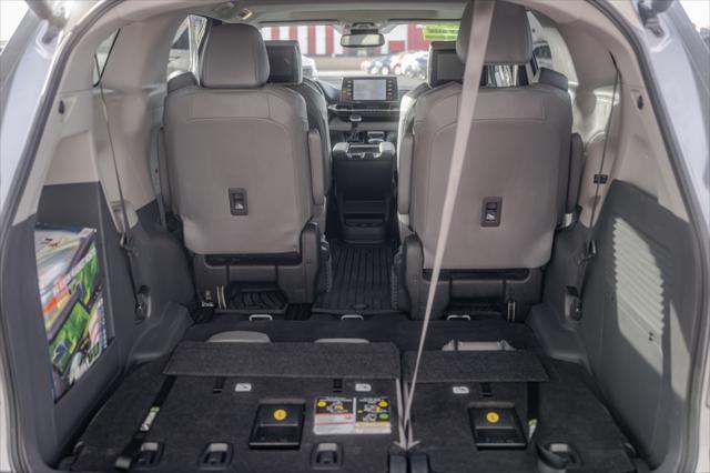 2024 Toyota Sienna XLE