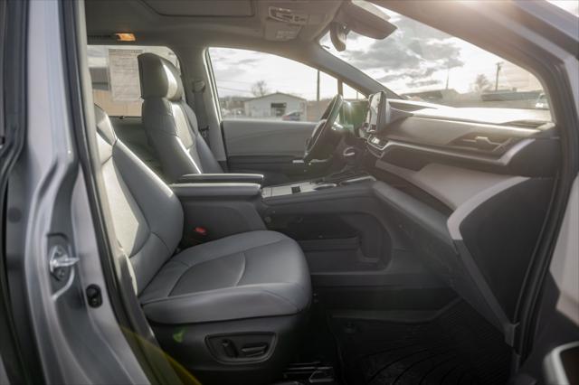 2024 Toyota Sienna XLE