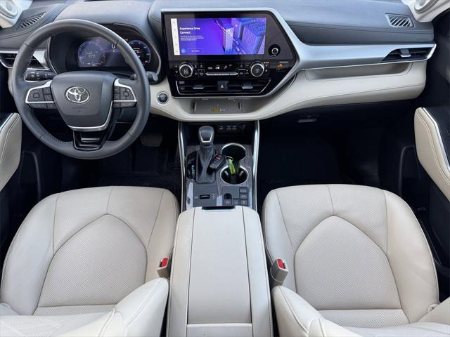 2024 Toyota Highlander Platinum