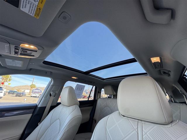2024 Toyota Highlander Platinum