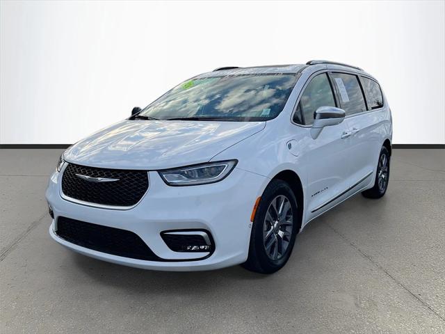 2024 Chrysler Pacifica Hybrid Pinnacle