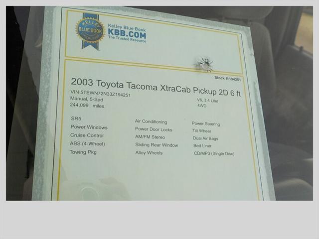 2003 Toyota Tacoma Base V6