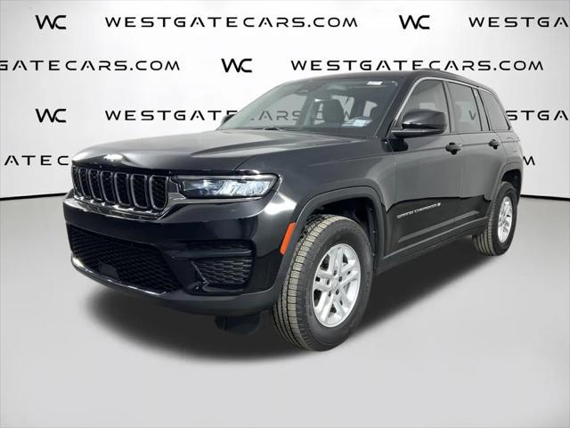 2023 Jeep Grand Cherokee Laredo 4x2
