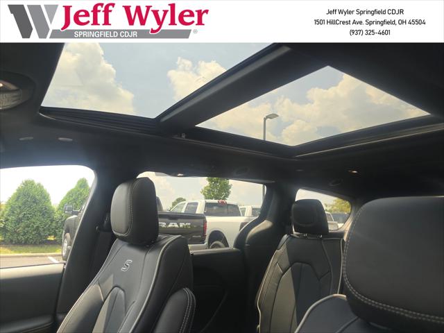 2026 Chrysler Pacifica PACIFICA LIMITED AWD