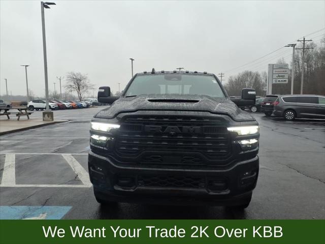 2025 RAM 3500 Limited Crew Cab 4x4 8 Box