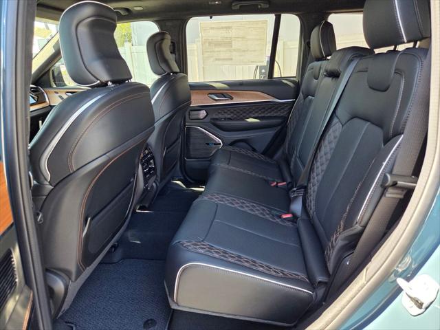 2026 Jeep Grand Cherokee Summit 4x4