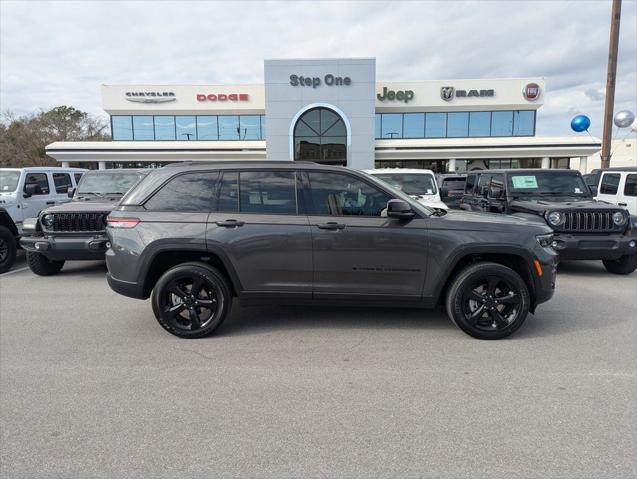 2025 Jeep Grand Cherokee Altitude X 4x2