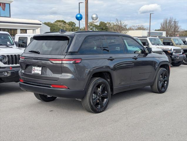 2025 Jeep Grand Cherokee Altitude X 4x2