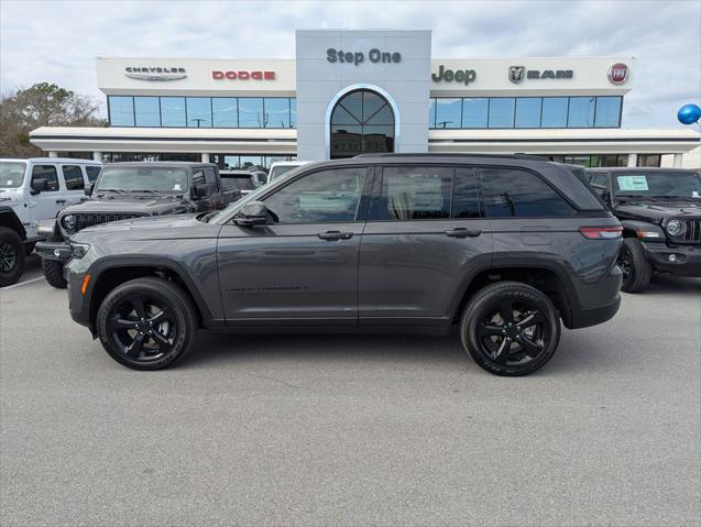 2025 Jeep Grand Cherokee Altitude X 4x2