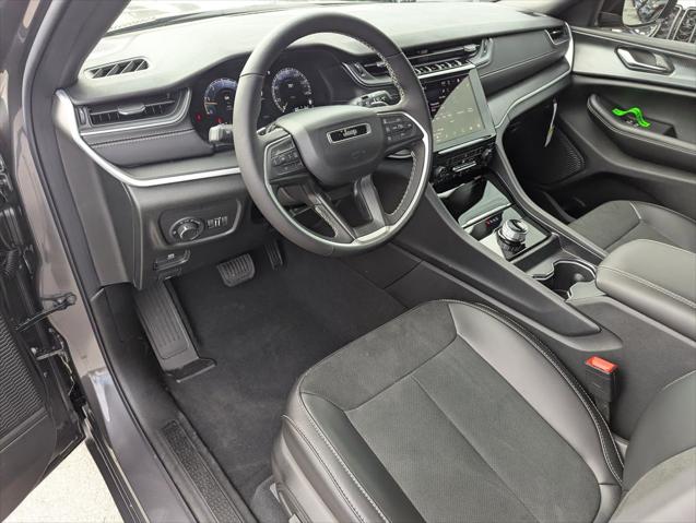 2025 Jeep Grand Cherokee Altitude X 4x2