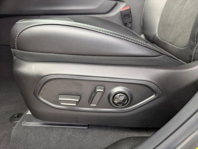 2025 Jeep Grand Cherokee Altitude X 4x2