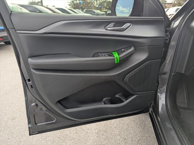 2025 Jeep Grand Cherokee Altitude X 4x2