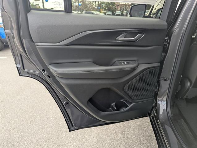 2025 Jeep Grand Cherokee Altitude X 4x2