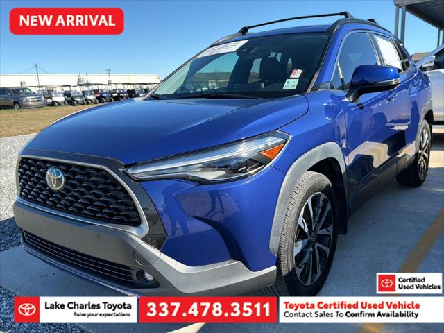 2022 Toyota Corolla Cross XLE's photo