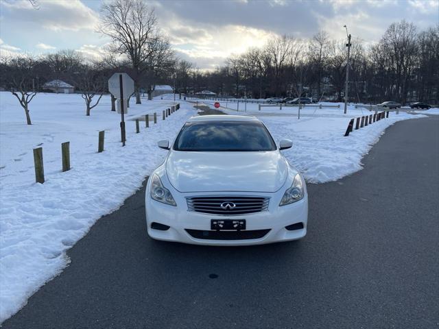 2010 INFINITI G37 Sport