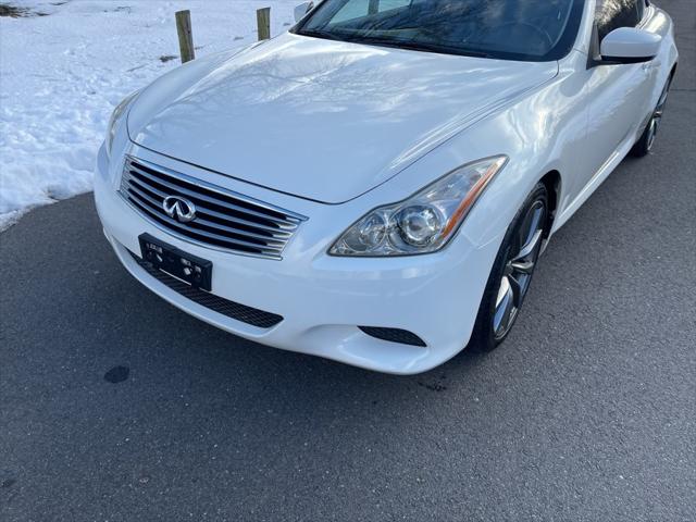 2010 INFINITI G37 Sport