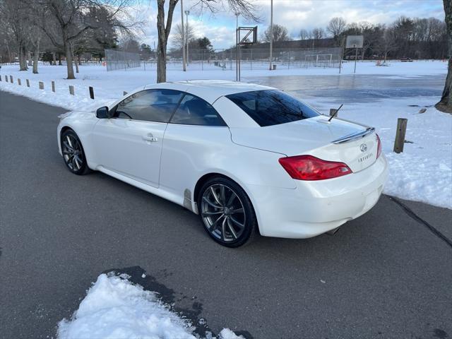 2010 INFINITI G37 Sport
