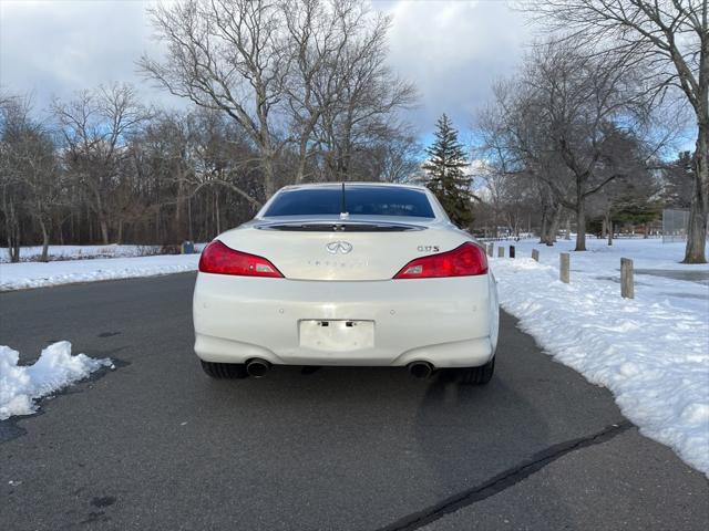 2010 INFINITI G37 Sport