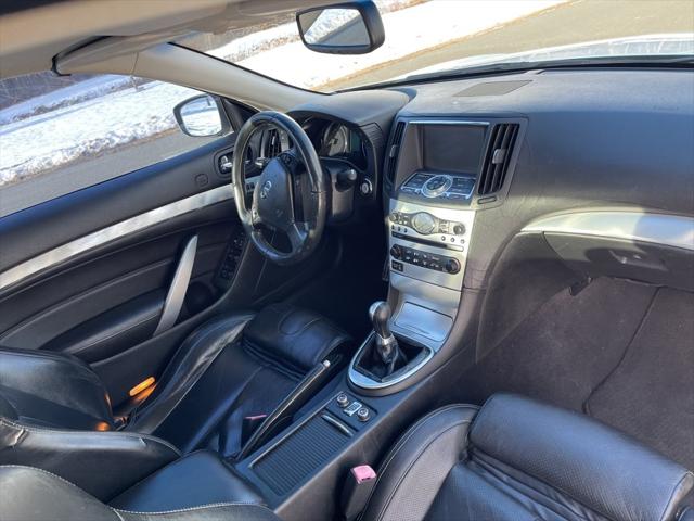 2010 INFINITI G37 Sport