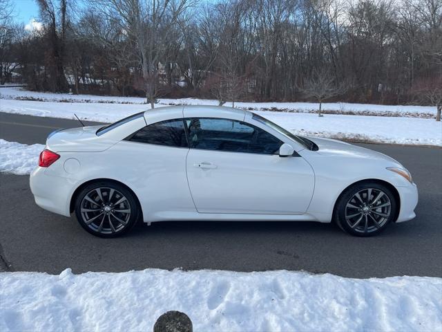2010 INFINITI G37 Sport
