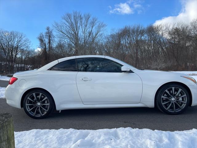 2010 INFINITI G37 Sport