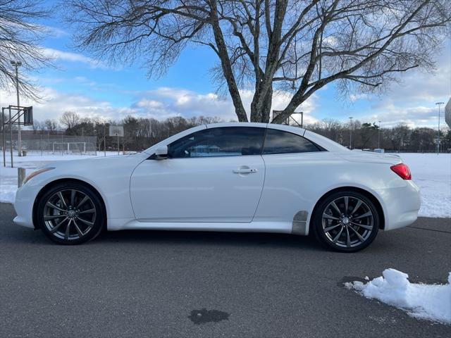 2010 INFINITI G37 Sport