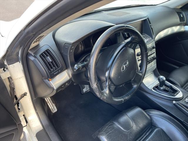 2010 INFINITI G37 Sport