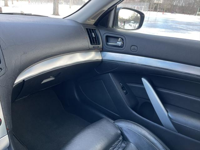2010 INFINITI G37 Sport