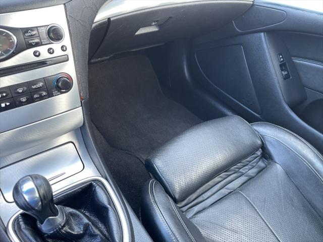 2010 INFINITI G37 Sport