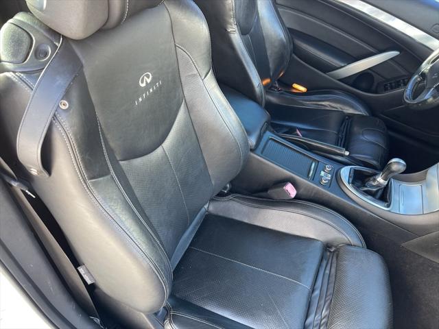 2010 INFINITI G37 Sport