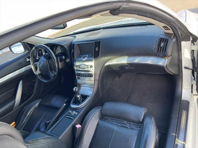 2010 INFINITI G37 Sport