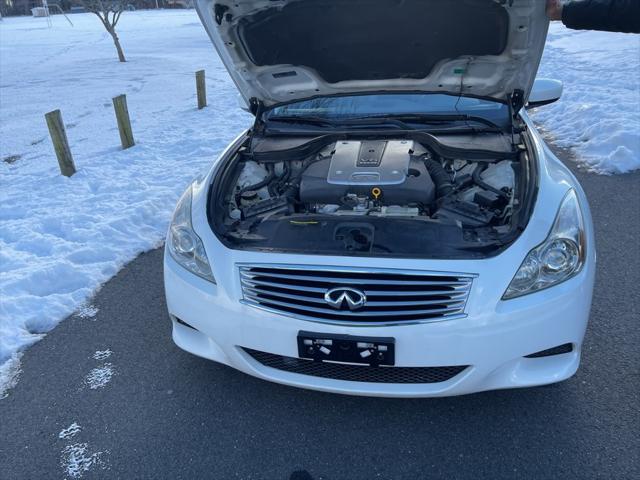 2010 INFINITI G37 Sport