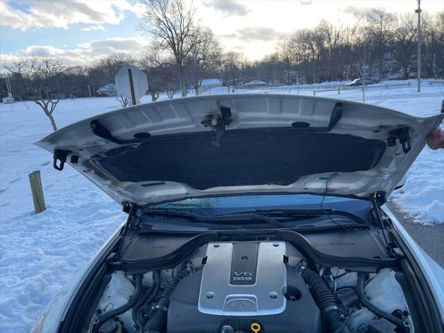 2010 INFINITI G37 Sport